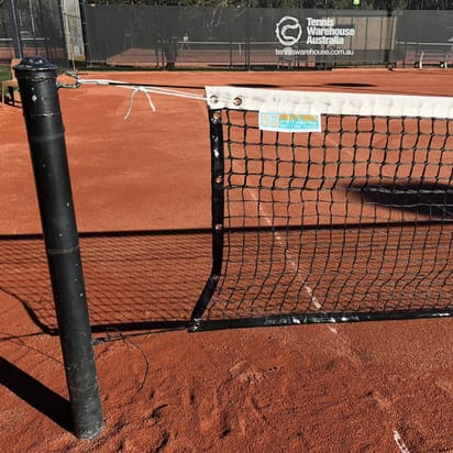 Oxley External Winder Tennis Net - 2'6" Drop