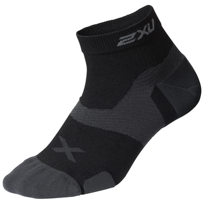 2XU Vectr Cushion 1/4 Crew Compression Black/Titanium Socks